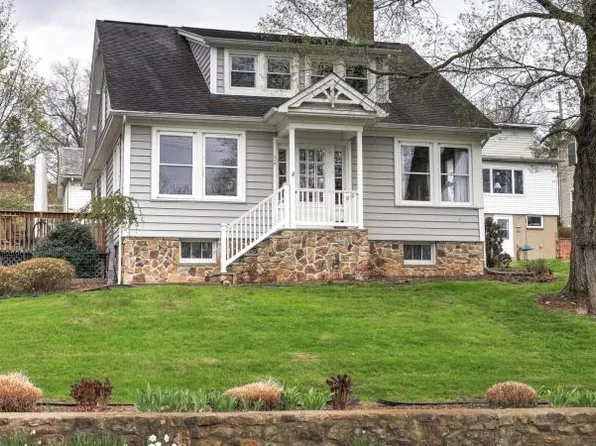 159 Leigh St, Clinton, NJ 08809