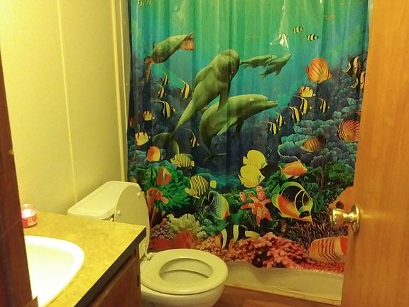 one bathroom 