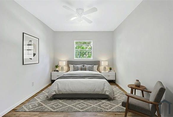 1st image of 901 Bessie St #205