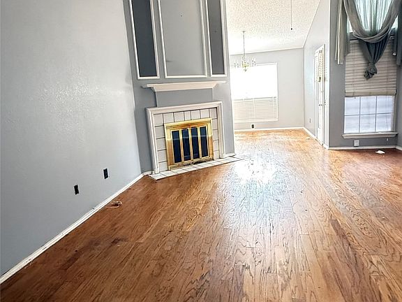 2nd image of 2521 Coldstream Dr