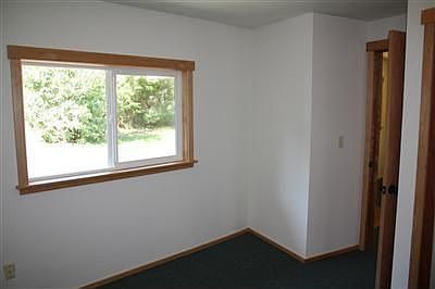 4th image of 9938 Channel Dr NW