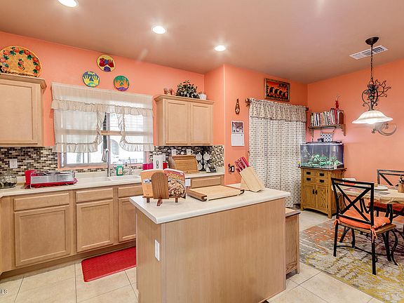 2nd image of 2125 W Le Marche Ave