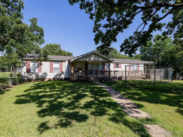 6218 Merrimack Dr, Sand Springs, OK 74063