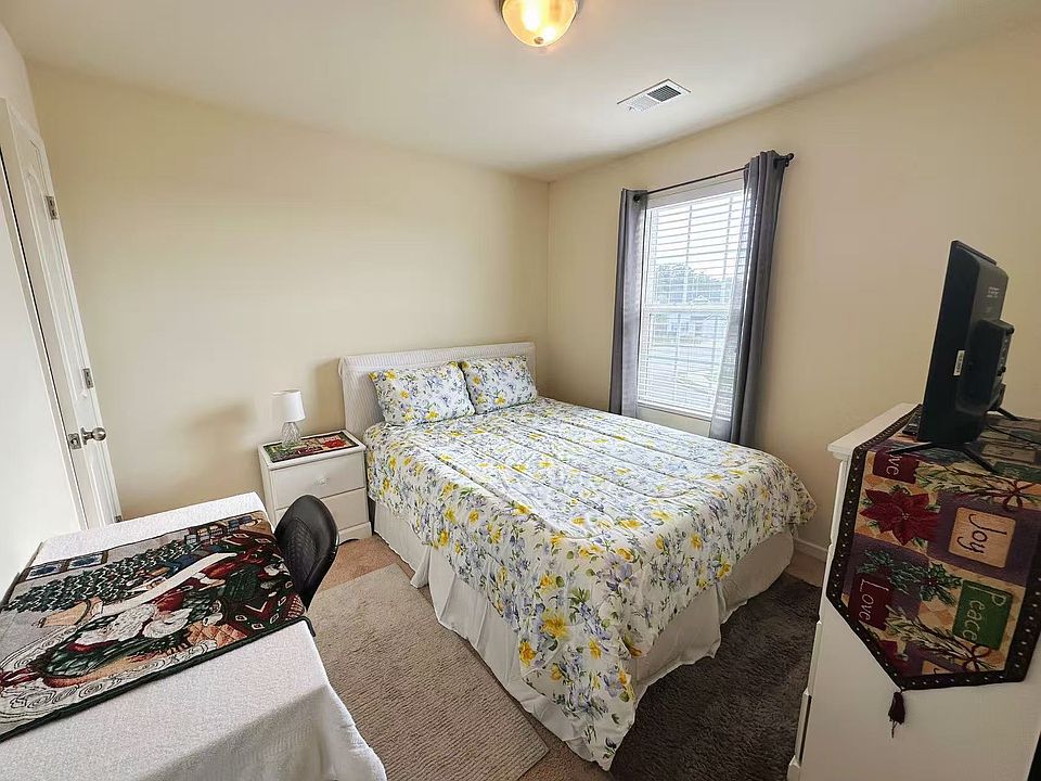 1st image of 119 Enclave Dr