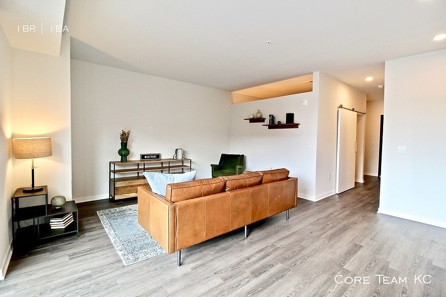1st image of 4101 Broadway #J1