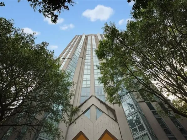 2870 Pharr Court South NW APT 2006, Atlanta, GA 30305