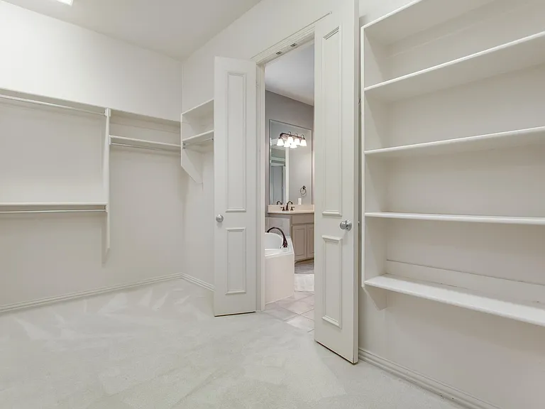 921 Pine Burst Dr — Photo 24