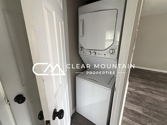 4th image of 412 Hagood St #1C