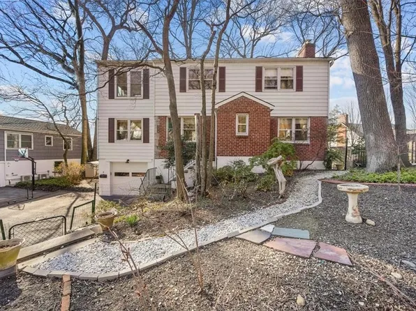 9 Ravine Drive, Hastings-on-Hudson, NY 10706