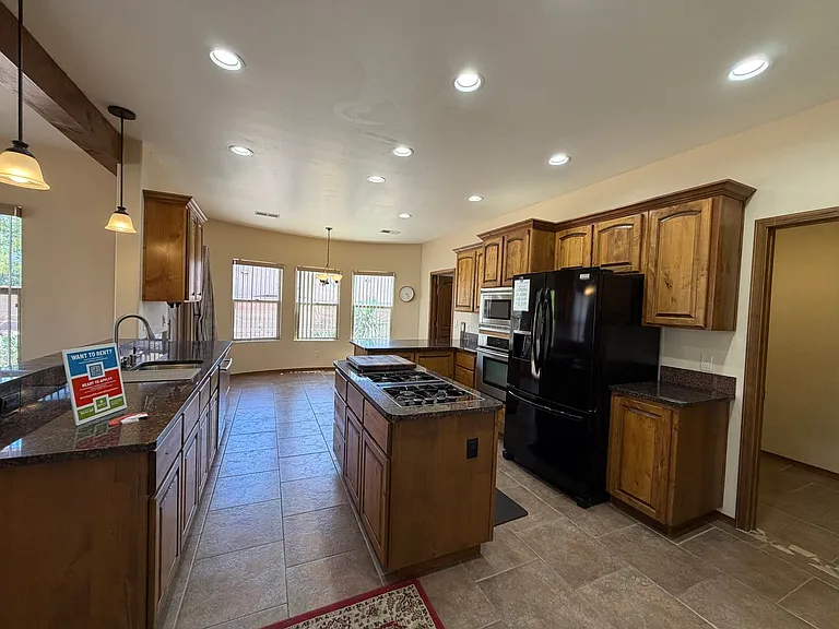 6323 Pima Pl NW — Photo 35