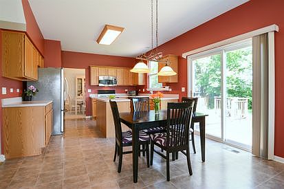 3rd image of 3072 Savannah Dr