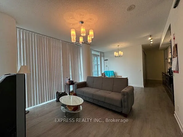 770 Bay St #2 — Photo 17