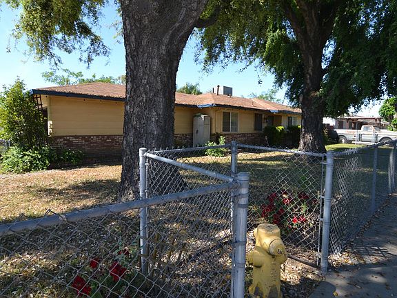 3rd image of 4816 Summit Way