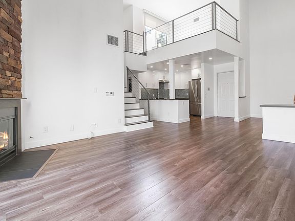 4th image of 5420 Sylmar Ave APT 304
