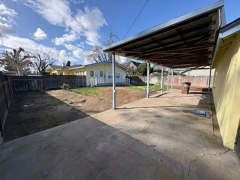 1424 18th Ave — Photo 31