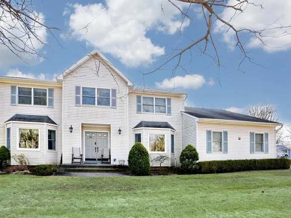 23 Olympia Lane, Monsey, NY 10952