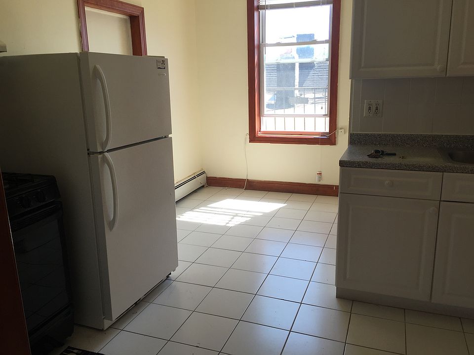 2nd image of 2500 West St APT 13