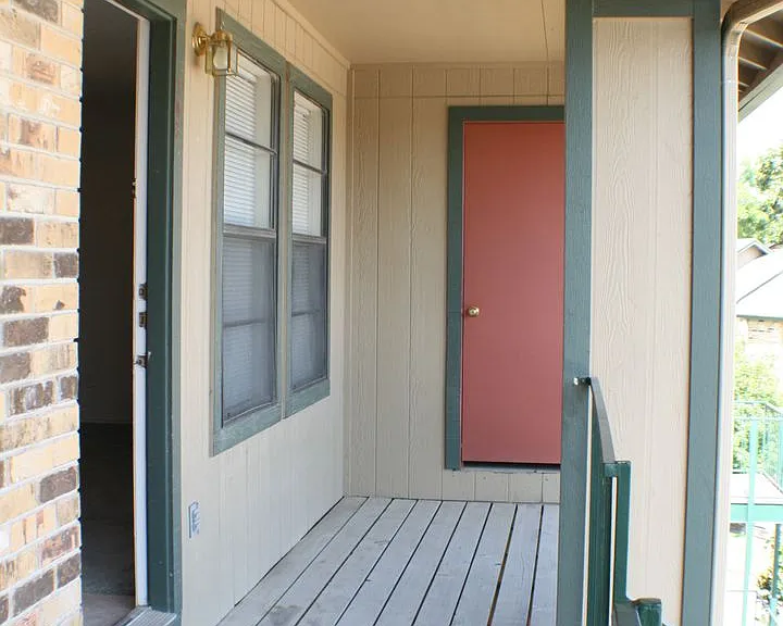 Stadium View Apartments — Photo 24