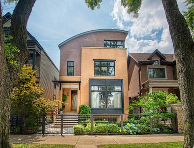 1915 W Henderson St, Chicago, IL, 60657