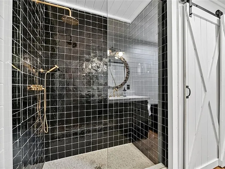 545 Chestnut Rdg — Photo 19