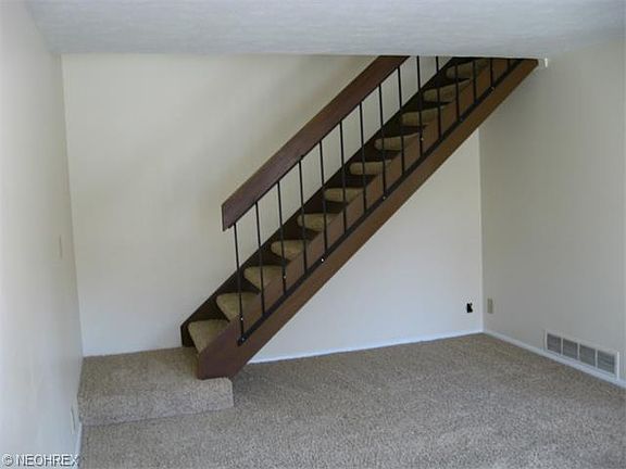 4th image of 1651 Mentor Ave APT 2302