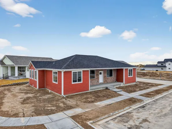 795 Autumn Brook Ln, Chubbuck, ID 83201