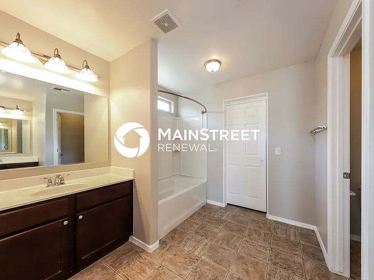Main Bathroom