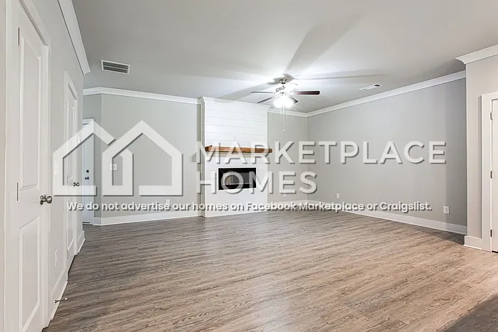 3 bed, 2.5 bath, 1807 sqft, $1,975 — Photo 4
