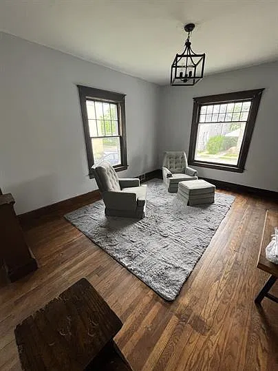 4 McNamara Avenue - 2 — Photo 3