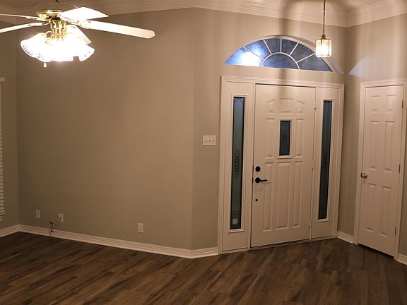 4th image of 5805 Creekside Cir