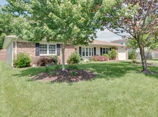 553 Boxwood Ln, Virginia Beach, VA 23452