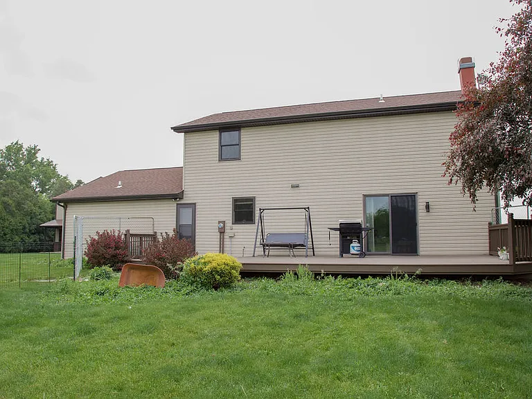14907 Rohman Rd — Photo 10