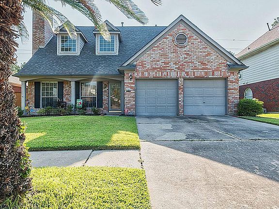2nd image of 16135 Lakestone Dr