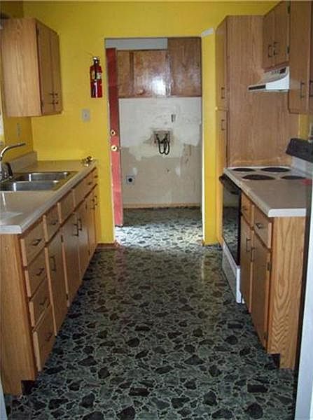 2nd image of 169 Macey Ave