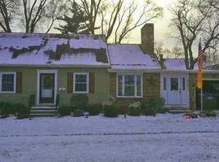 617 E Prairie St, Marengo, IL 60152