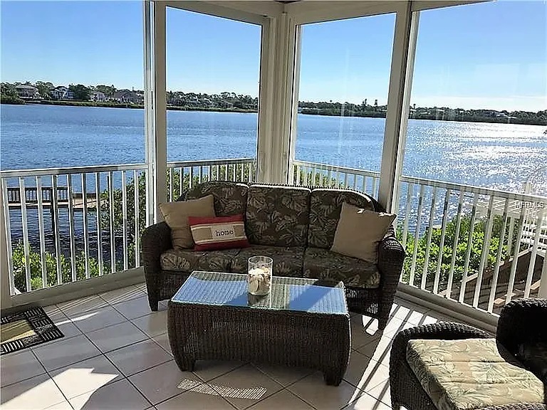 Dolphin Bay's #204 Lana's Fab View