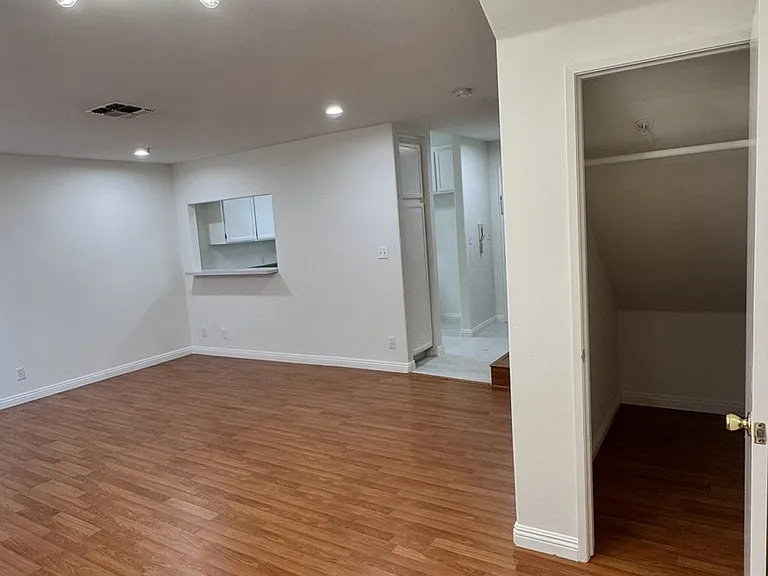 6344 Denny Ave #7 — Photo 8
