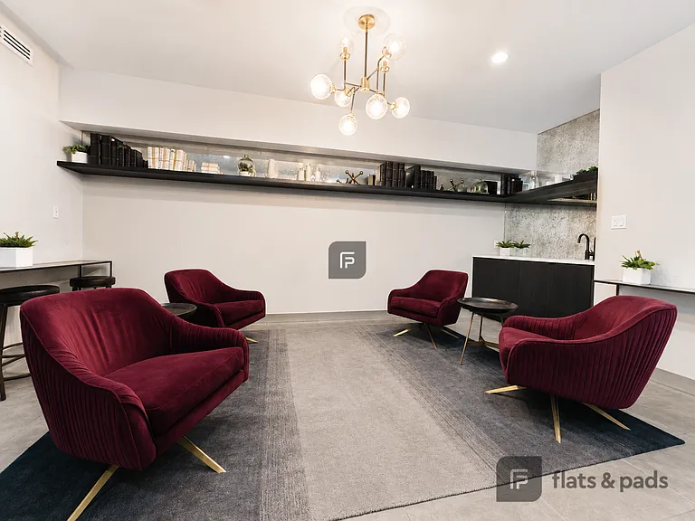 740 Dekalb Ave #704 — Photo 18