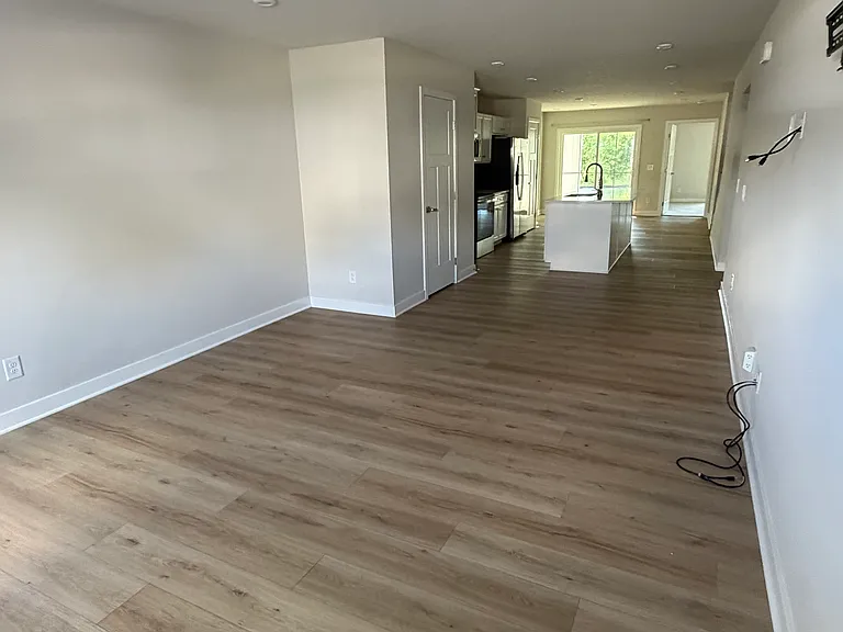 1288 Divot Cir — Photo 2