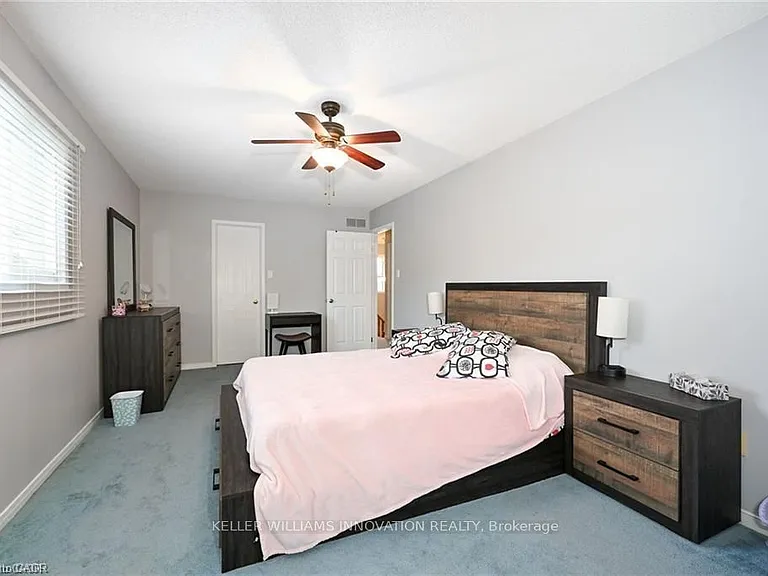 8 Buss Ct — Photo 17