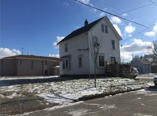 977 Nathan St, Akron, OH 44307