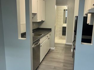 11450 40th Ave NW, Edmonton, AB