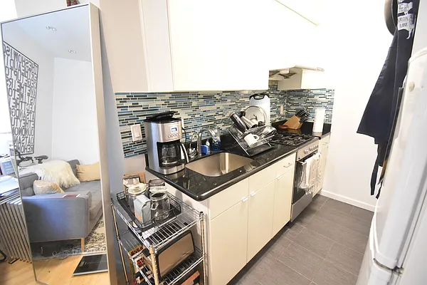 Rented by Wyllie Real Estate | media 17