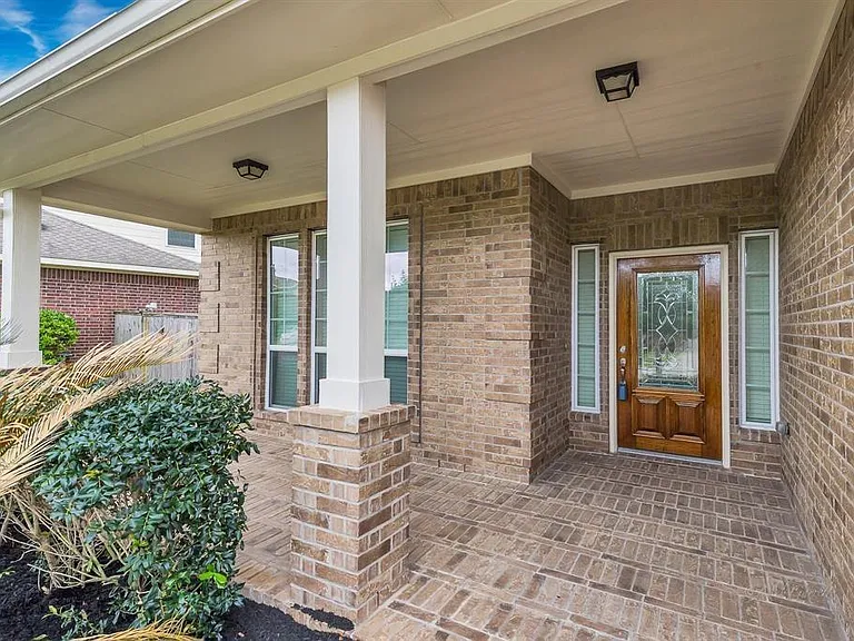 24122 Haywards Crossing Ln — Photo 2