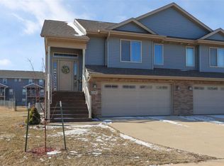 1247 Mary Ln, North Liberty, IA 52317