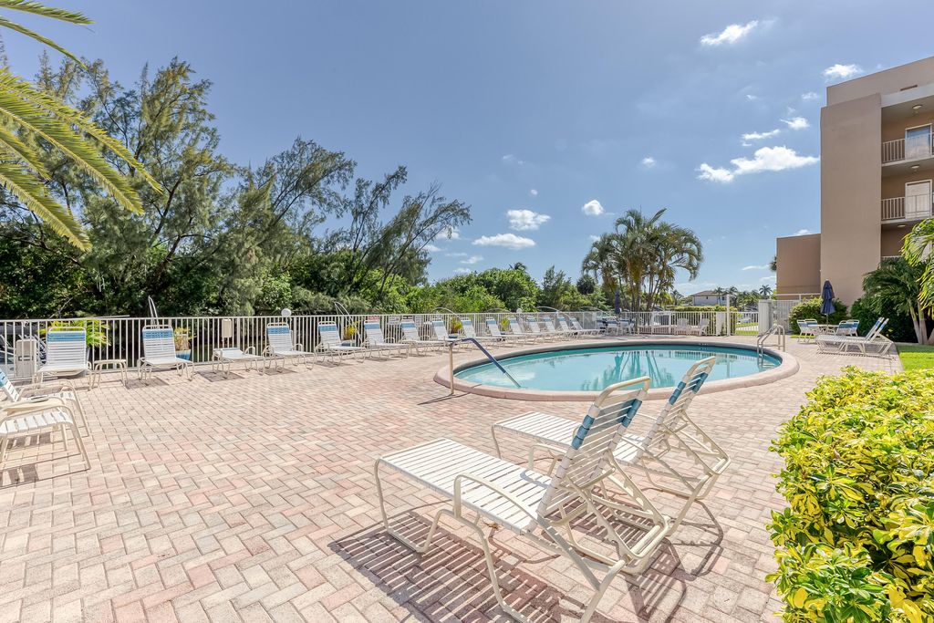 2850 NE 14th Street Cswy APT 308B, photo 4