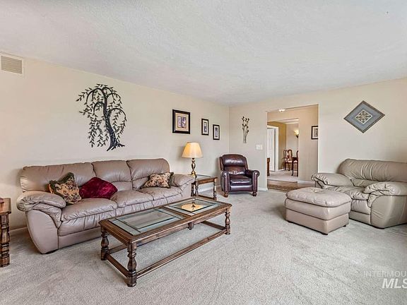 5th image of 8720 W Cornwall Dr