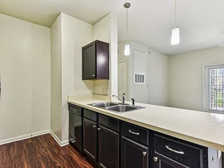 Heights on Parmer Apartments — Photo 25