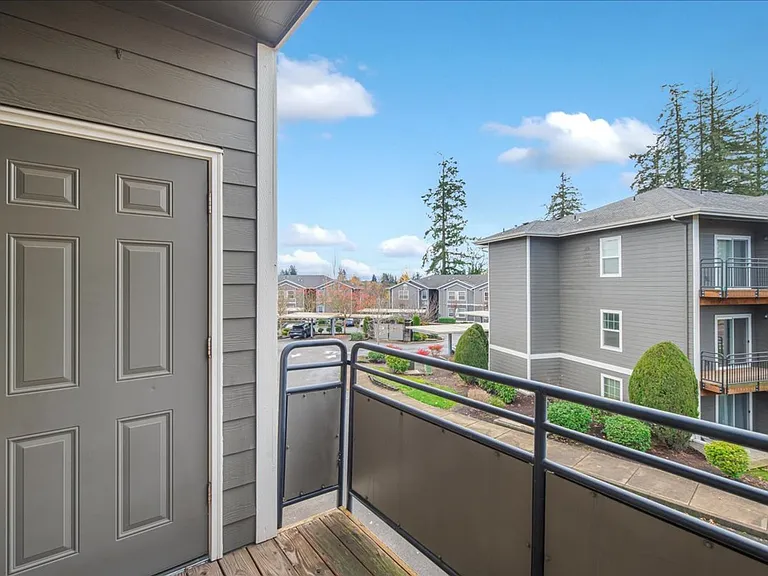 Hawk's Point Apartments — Photo 35