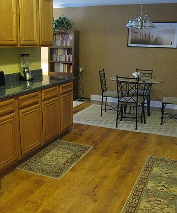 2nd image of 7100 W 95th St APT 108